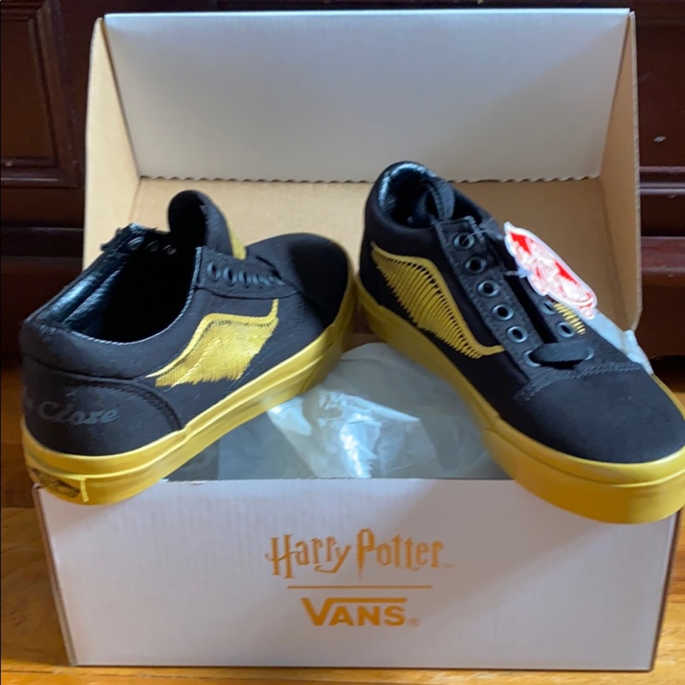 Brand new Harry Potter Snitch Vans
